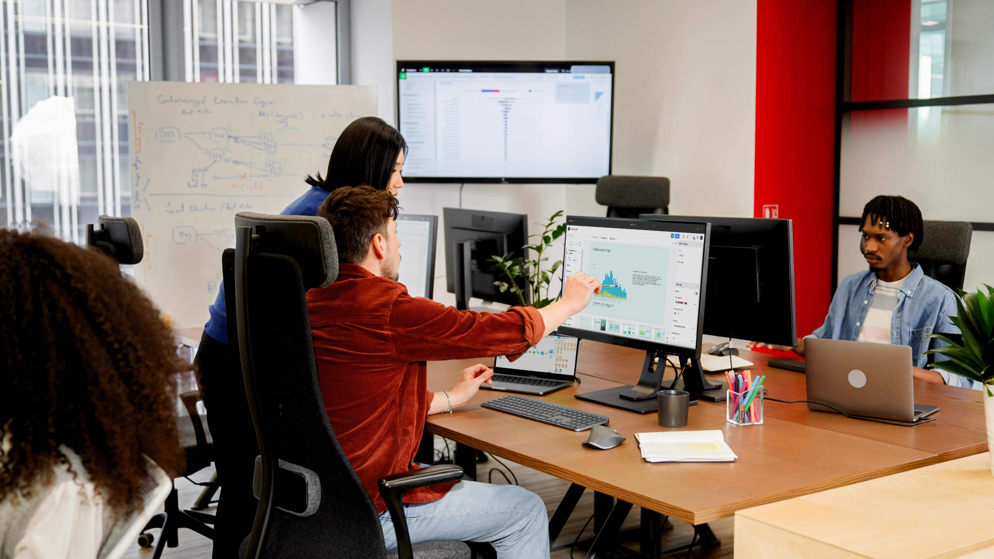 Data Professionals Transforming Enterprise Decision Cycles