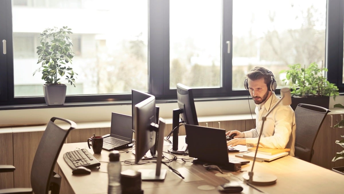 financial aml investigator